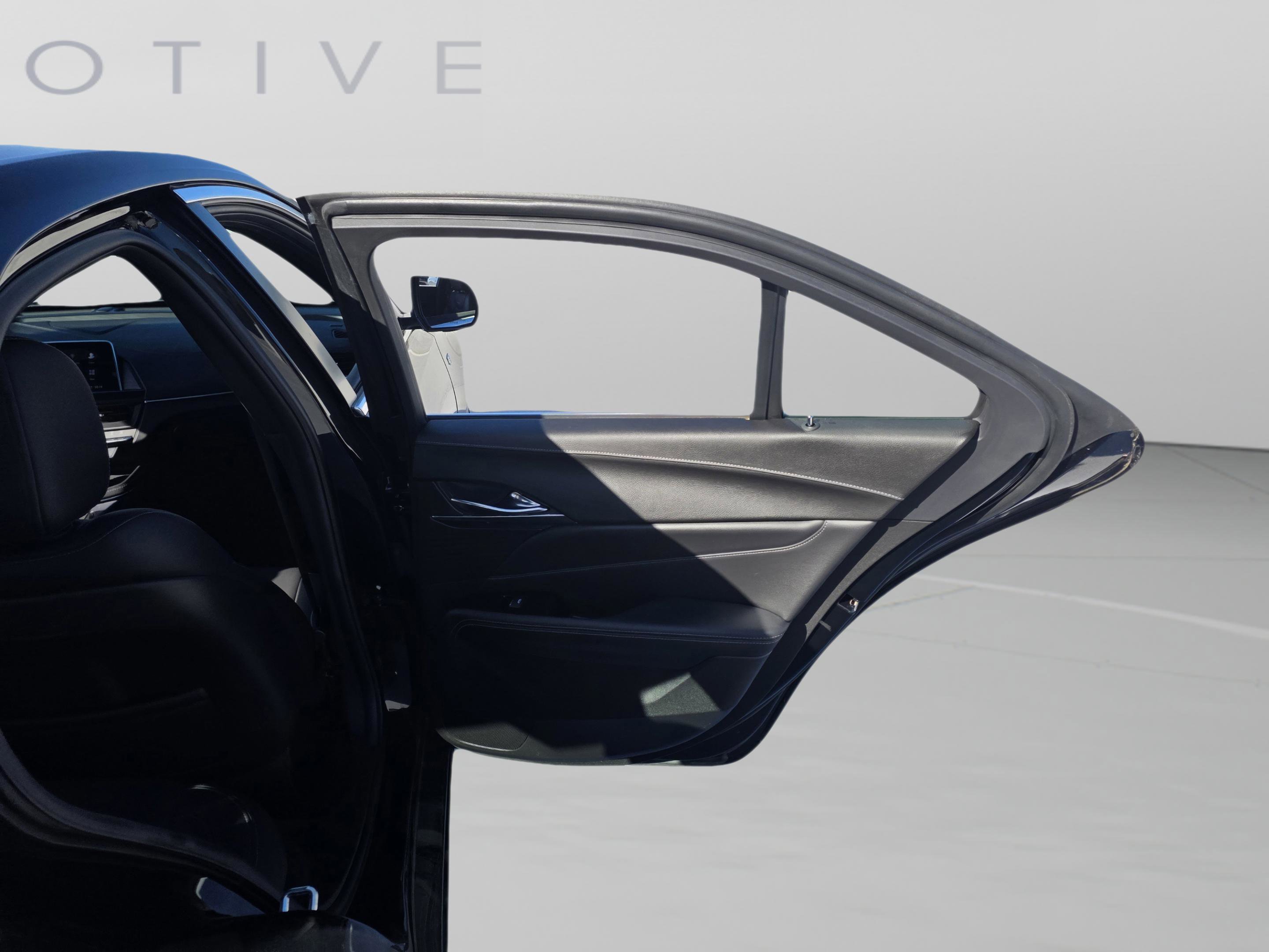 2022 Cadillac CT4 Premium Luxury