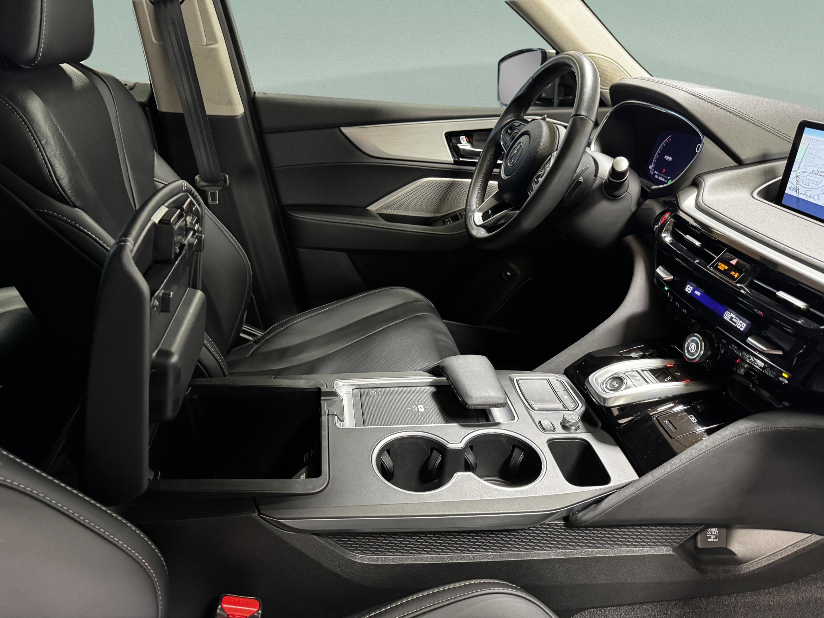 2023 Acura MDX FWD w/ Technology Package