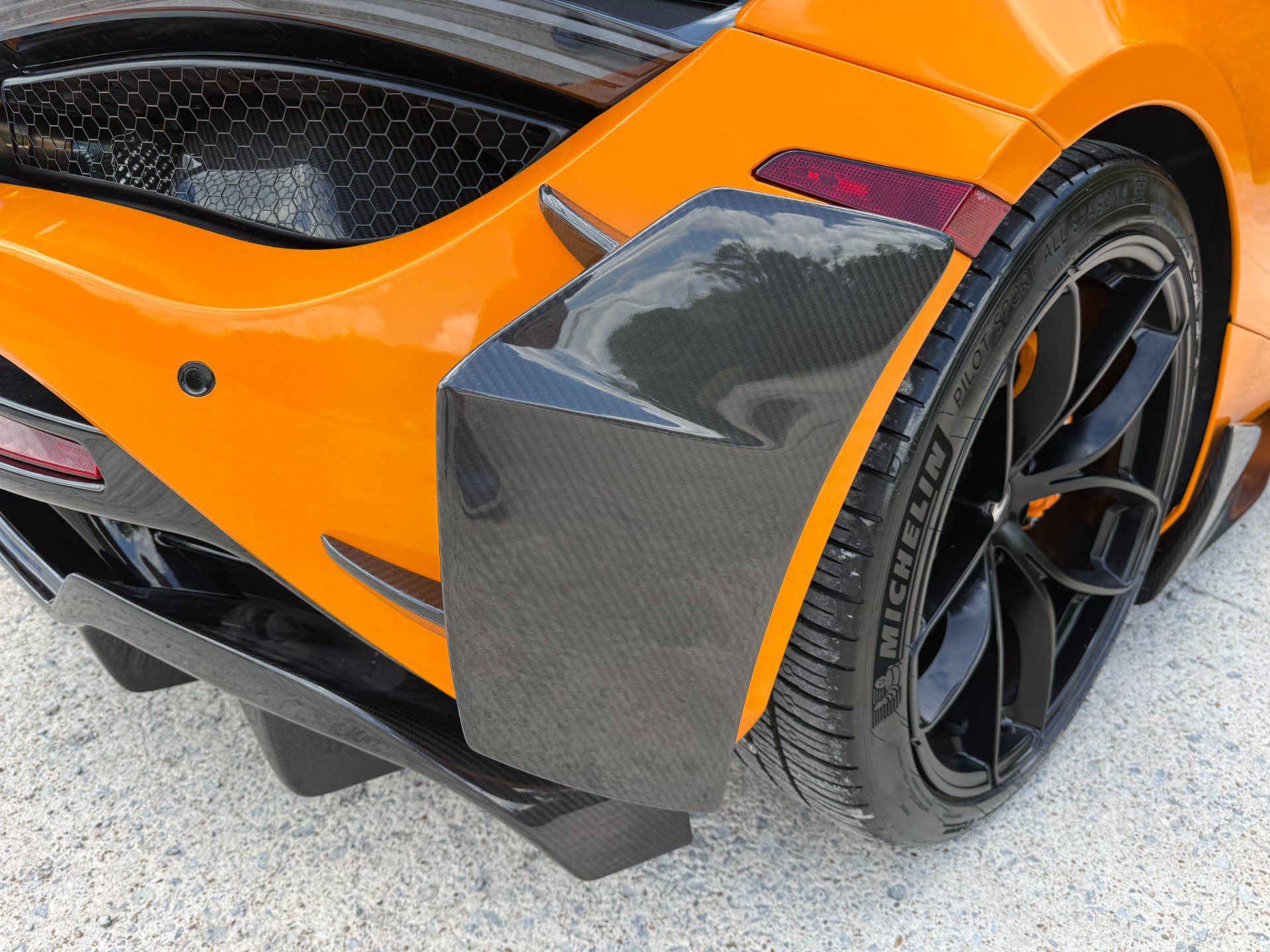 Used 2021 McLaren 720S Performance photo 66