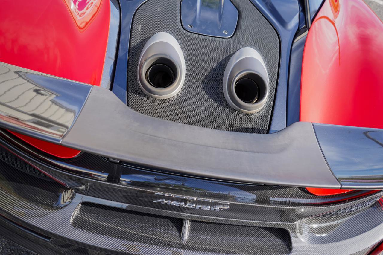 Used 2019 McLaren 600LT photo 8