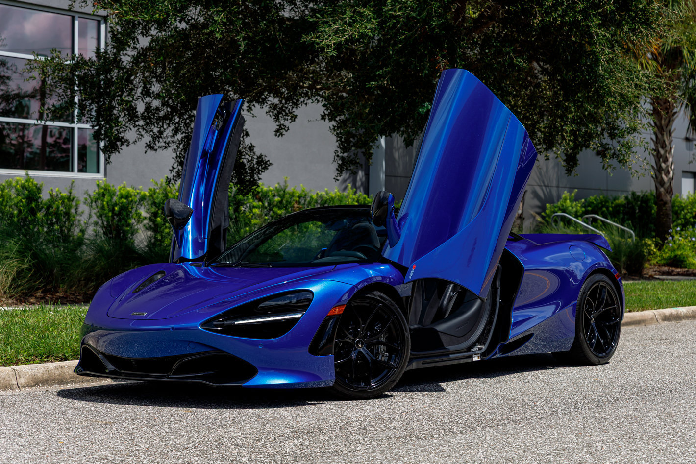 Used 2022 McLaren 720S Luxury photo 48