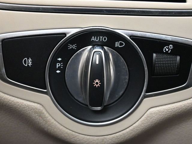 2021 Mercedes-Benz C 300 Sedan