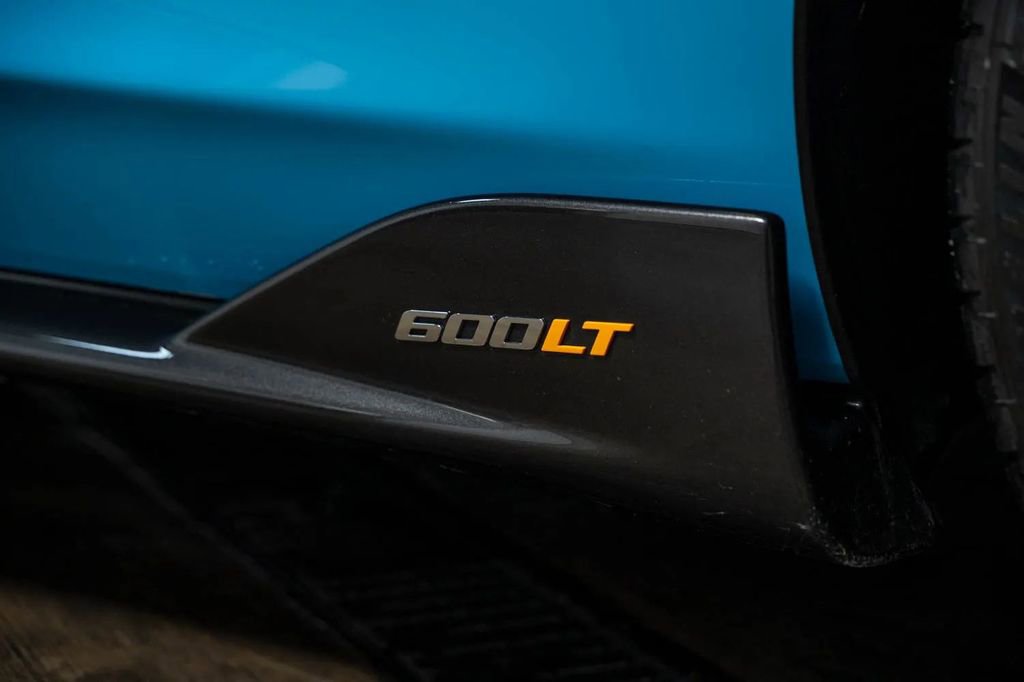 Used 2020 McLaren 600LT Spider photo 10