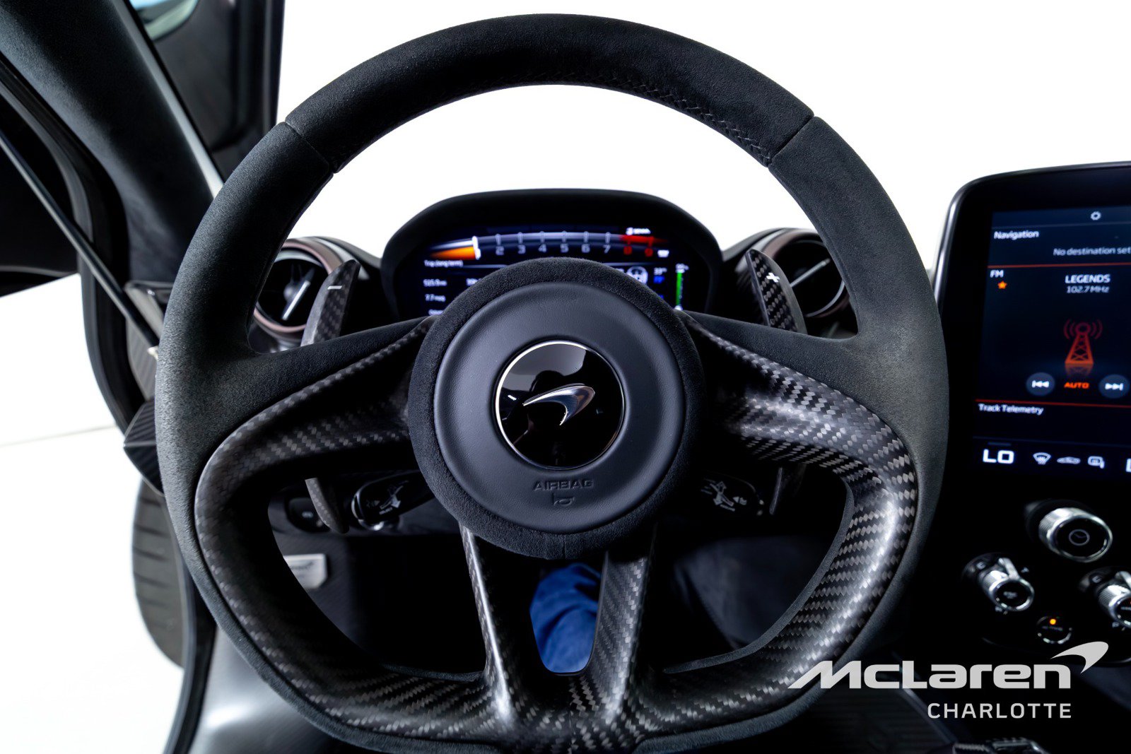 Used 2019 McLaren Senna photo 15