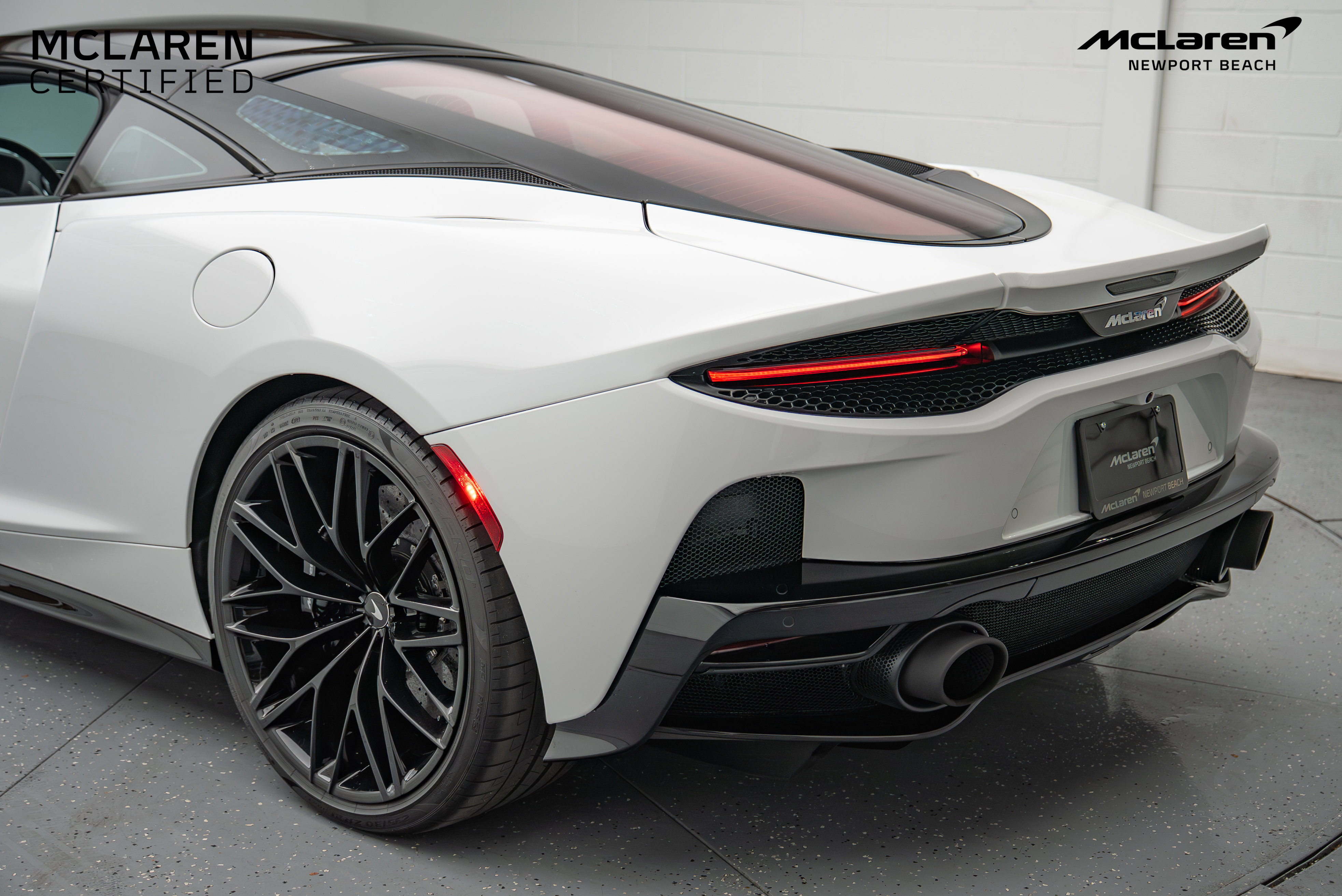 2022 McLaren GT
