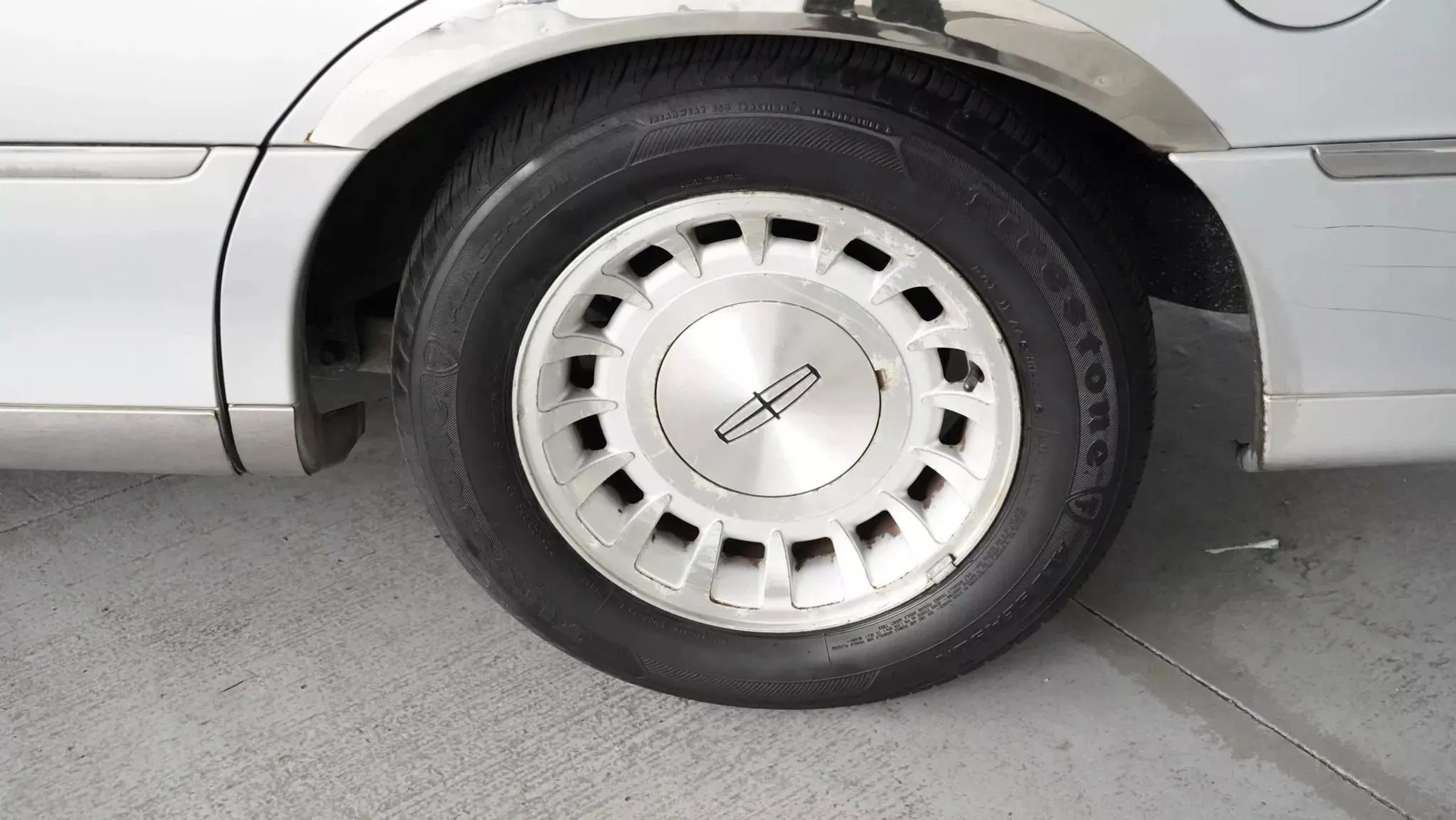 1998 Lincoln Town Car Executive