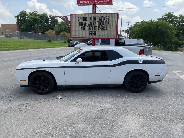 2011 Dodge Challenger R/T's photo