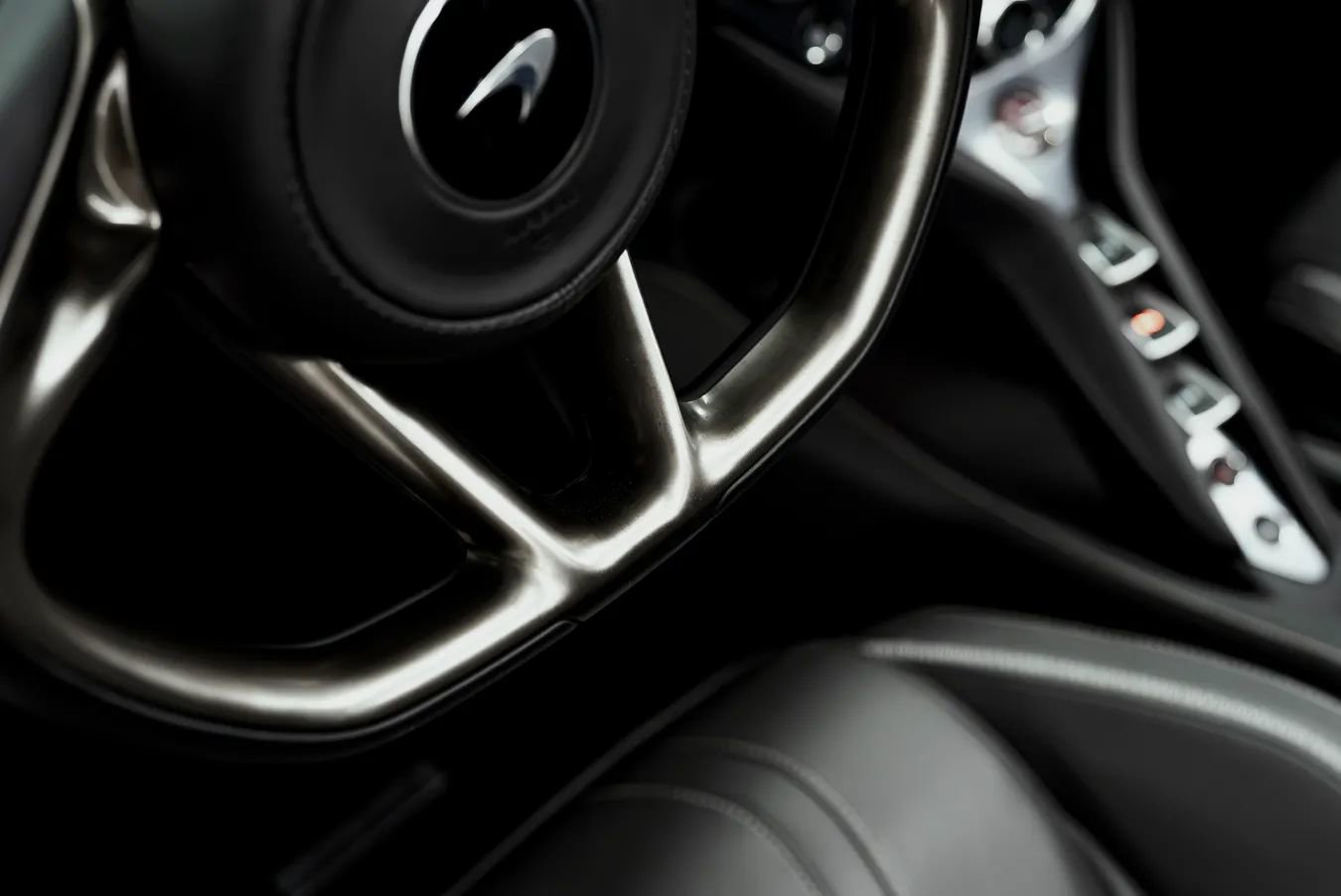 Used 2020 McLaren 720S Spider photo 33