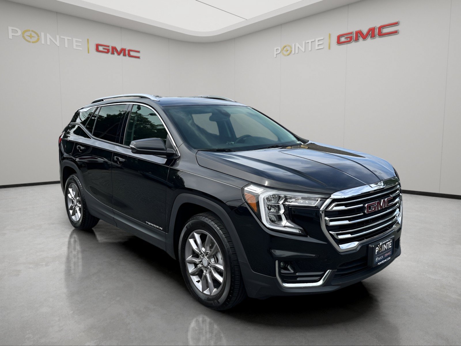 Used 2023 GMC Terrain SLT