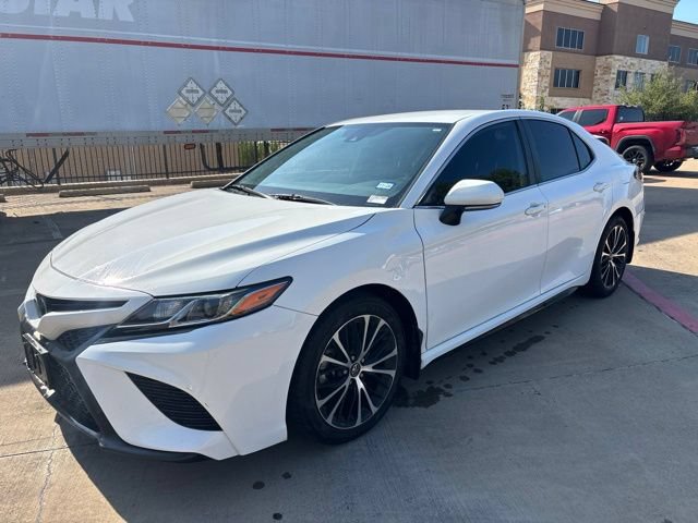 Used 2020 Toyota Camry SE w/ Convenience Package