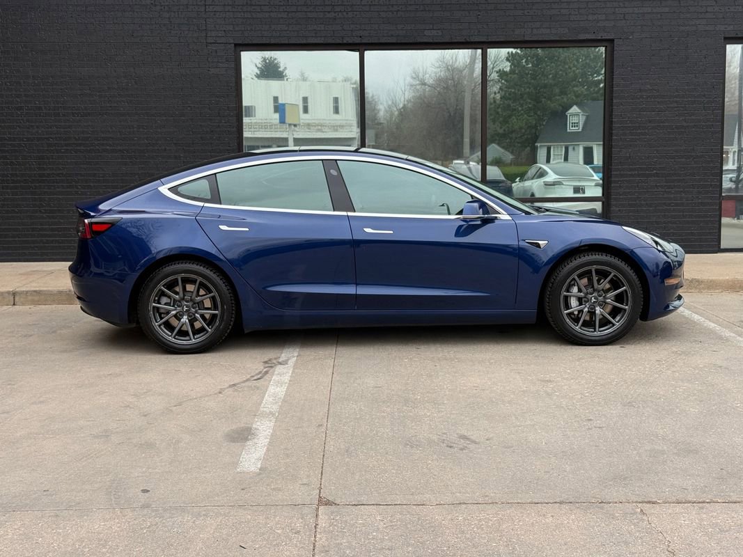 2019 Tesla Model 3 Standard Range Plus