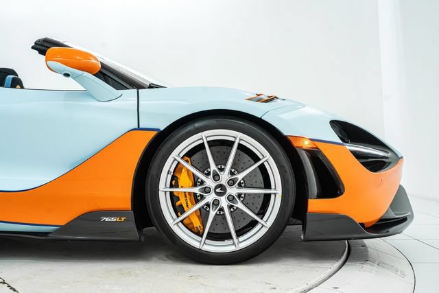 Used 2022 McLaren 765LT photo 26