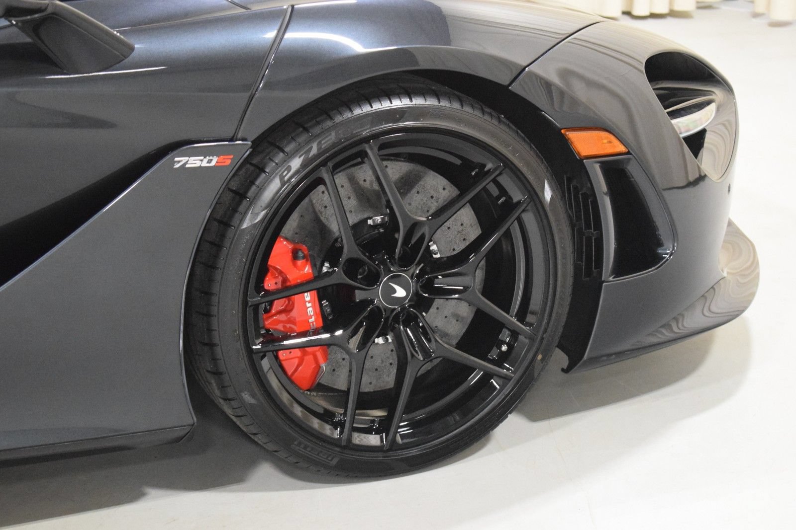 New 2026 McLaren 750S photo 17