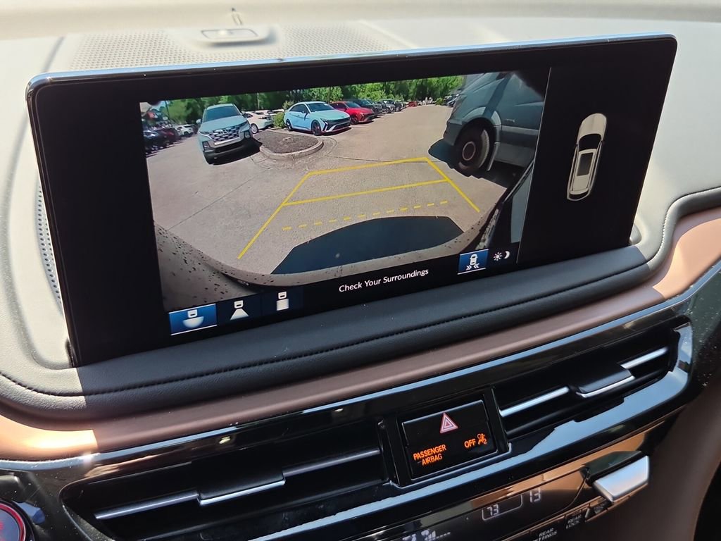 2025 Acura MDX w/ Technology Package