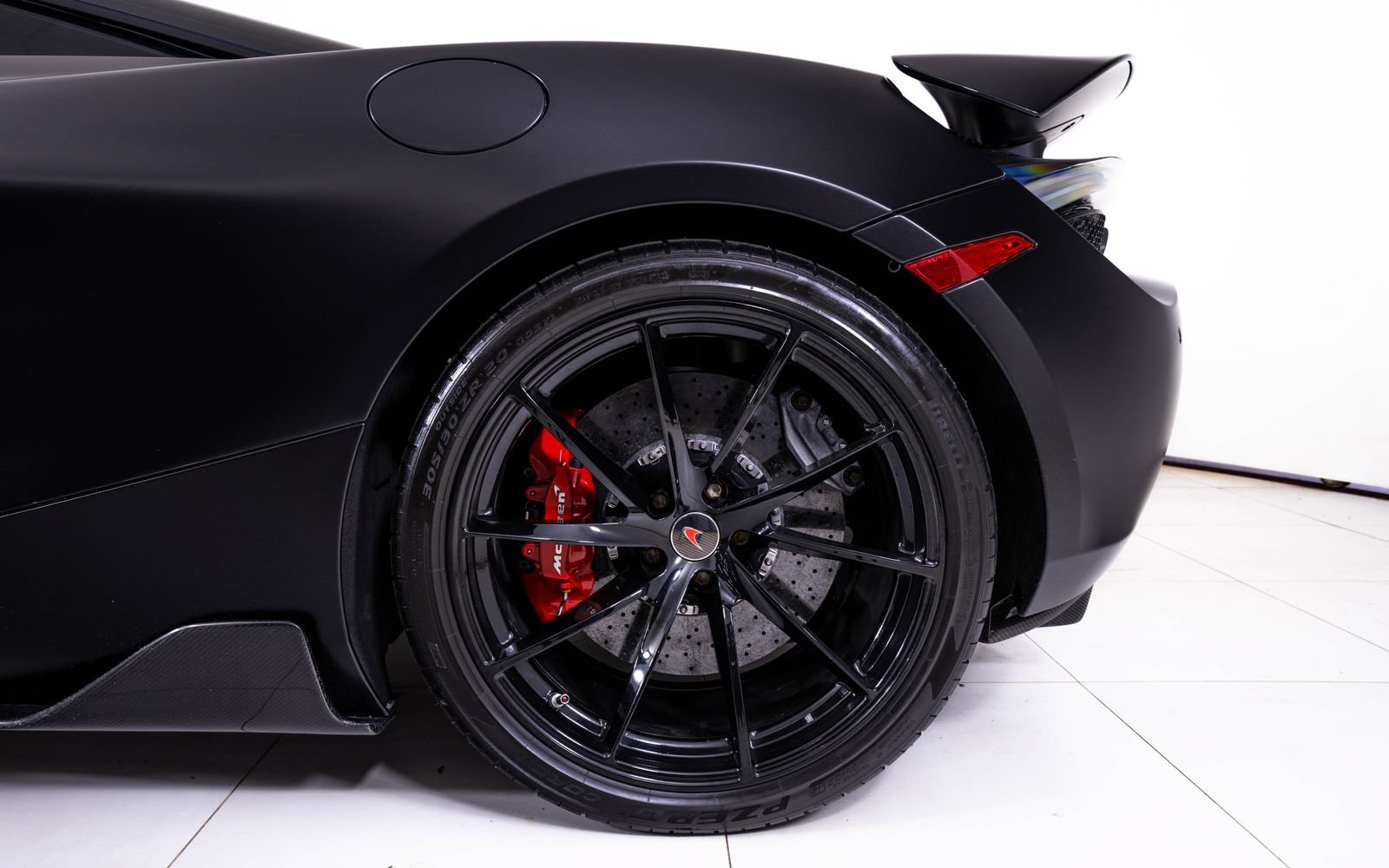 Used 2019 McLaren 720S Performance photo 17