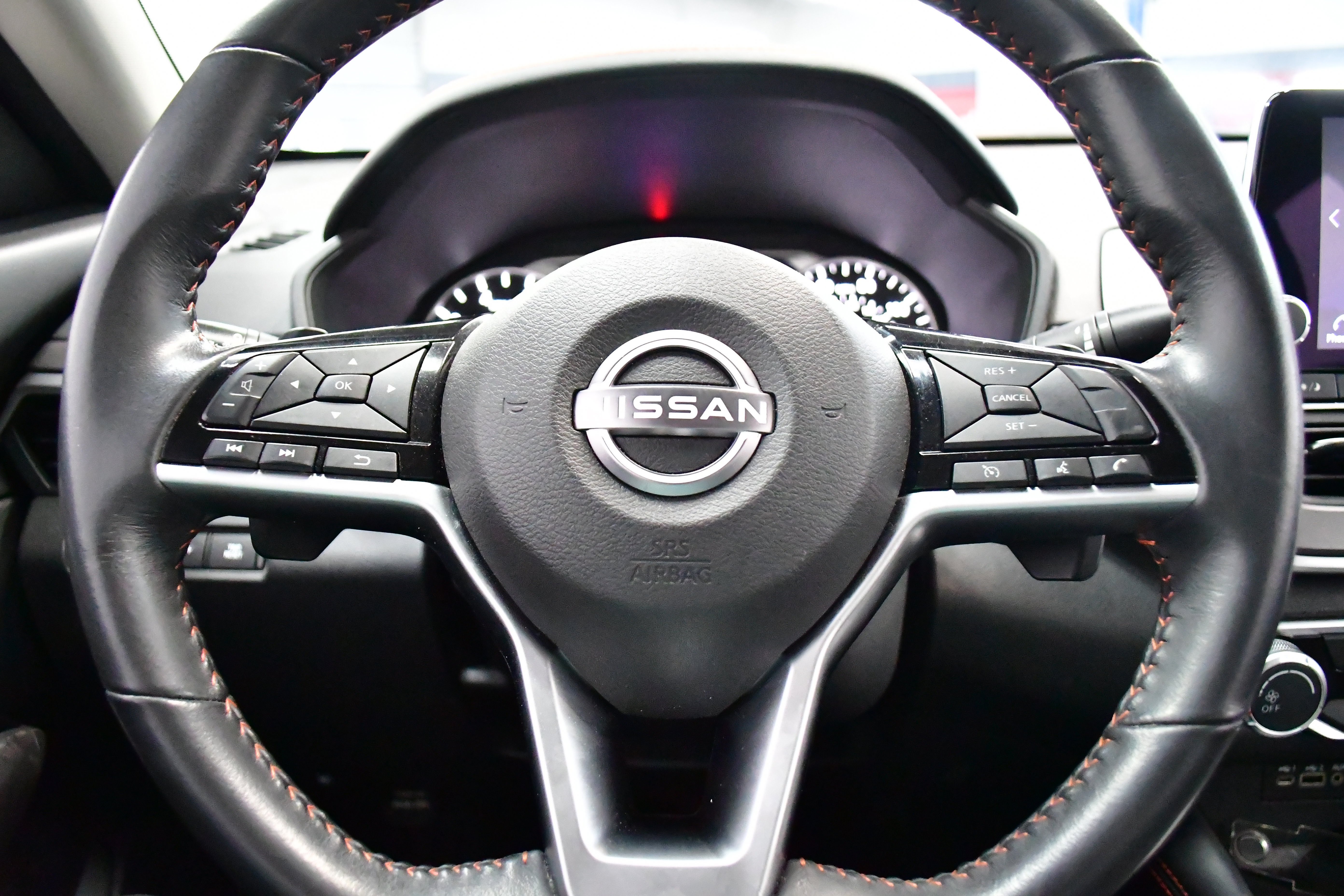 2025 Nissan Altima 2.5 SR