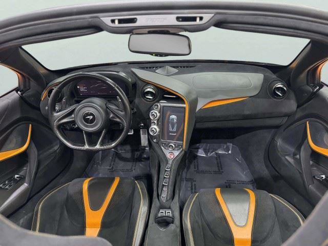 Used 2021 McLaren 720S Spider photo 32