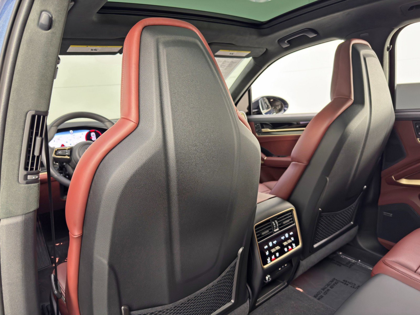 2025 Porsche Cayenne Turbo