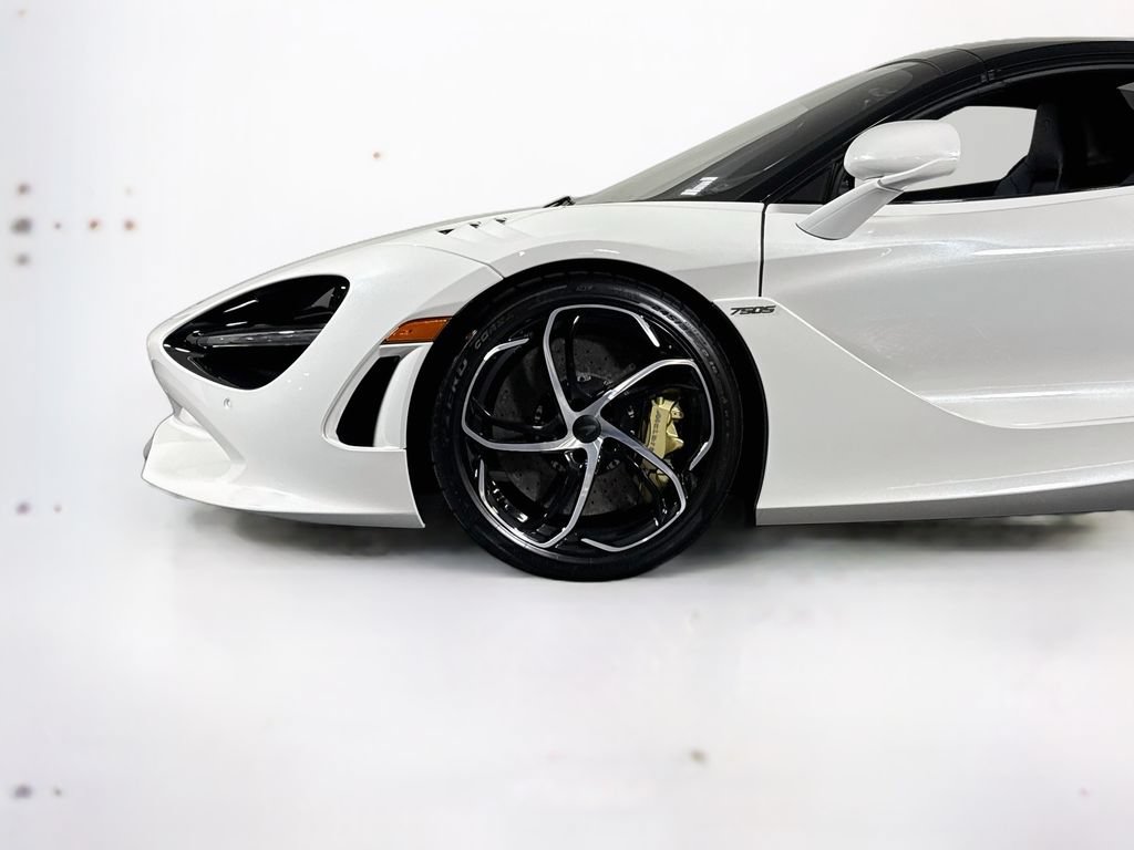 Used 2025 McLaren 750S Spider photo 27