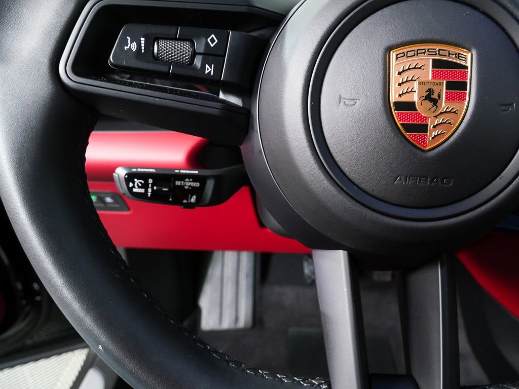 2025 Porsche Macan 4 Electric