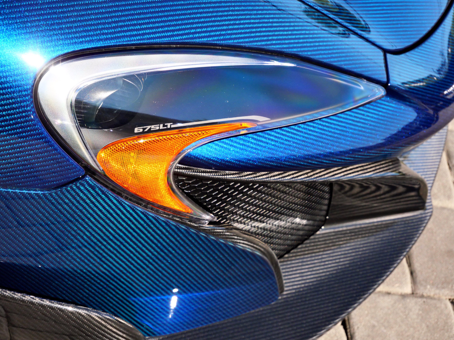 Used 2016 McLaren 675LT Spider photo 25