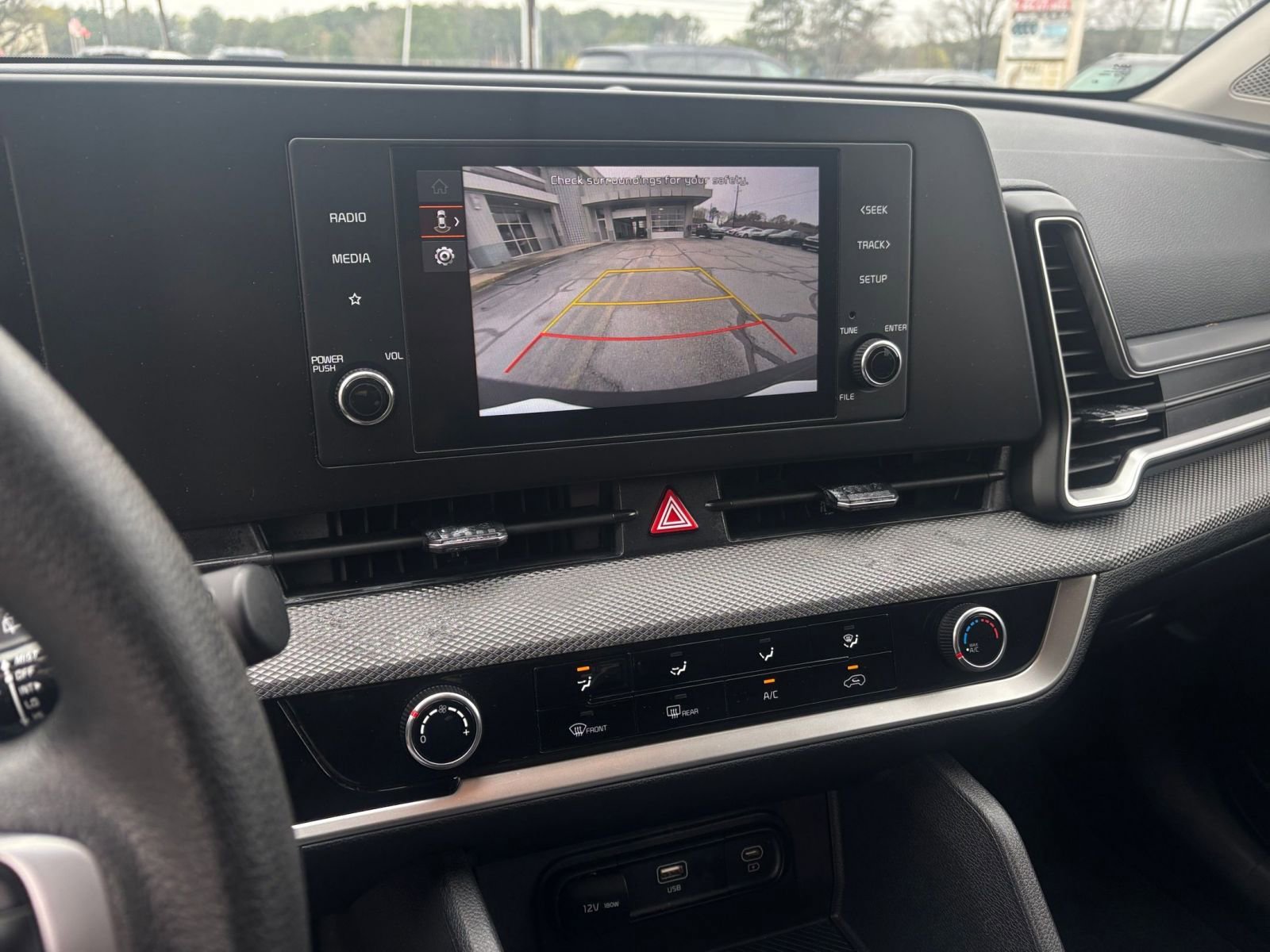 2025 Kia Sportage LX