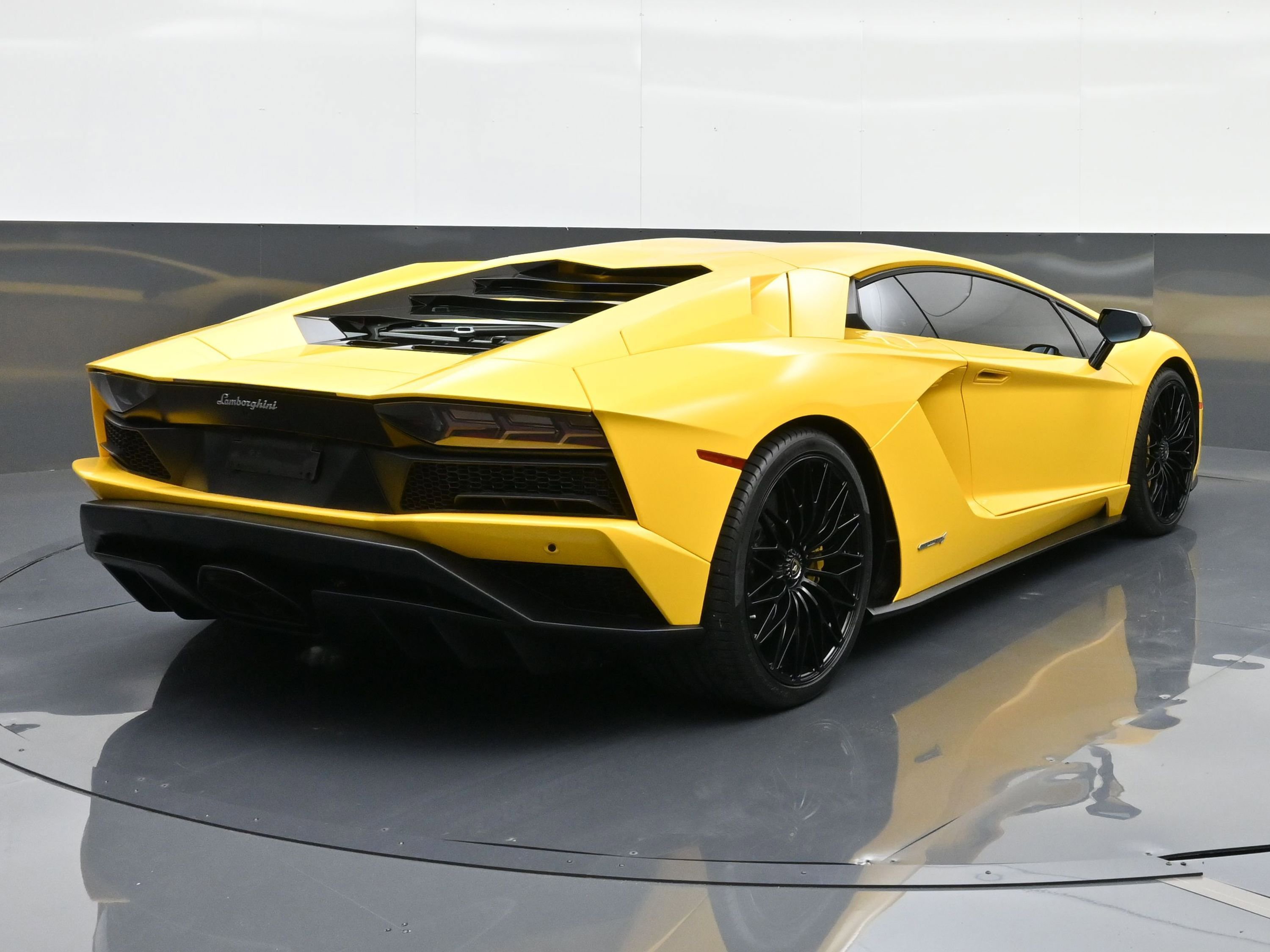 Used Lamborghini Aventador S for Sale   Autotrader