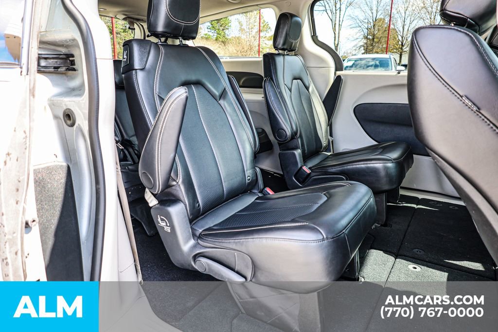 2024 Chrysler Pacifica Touring-L