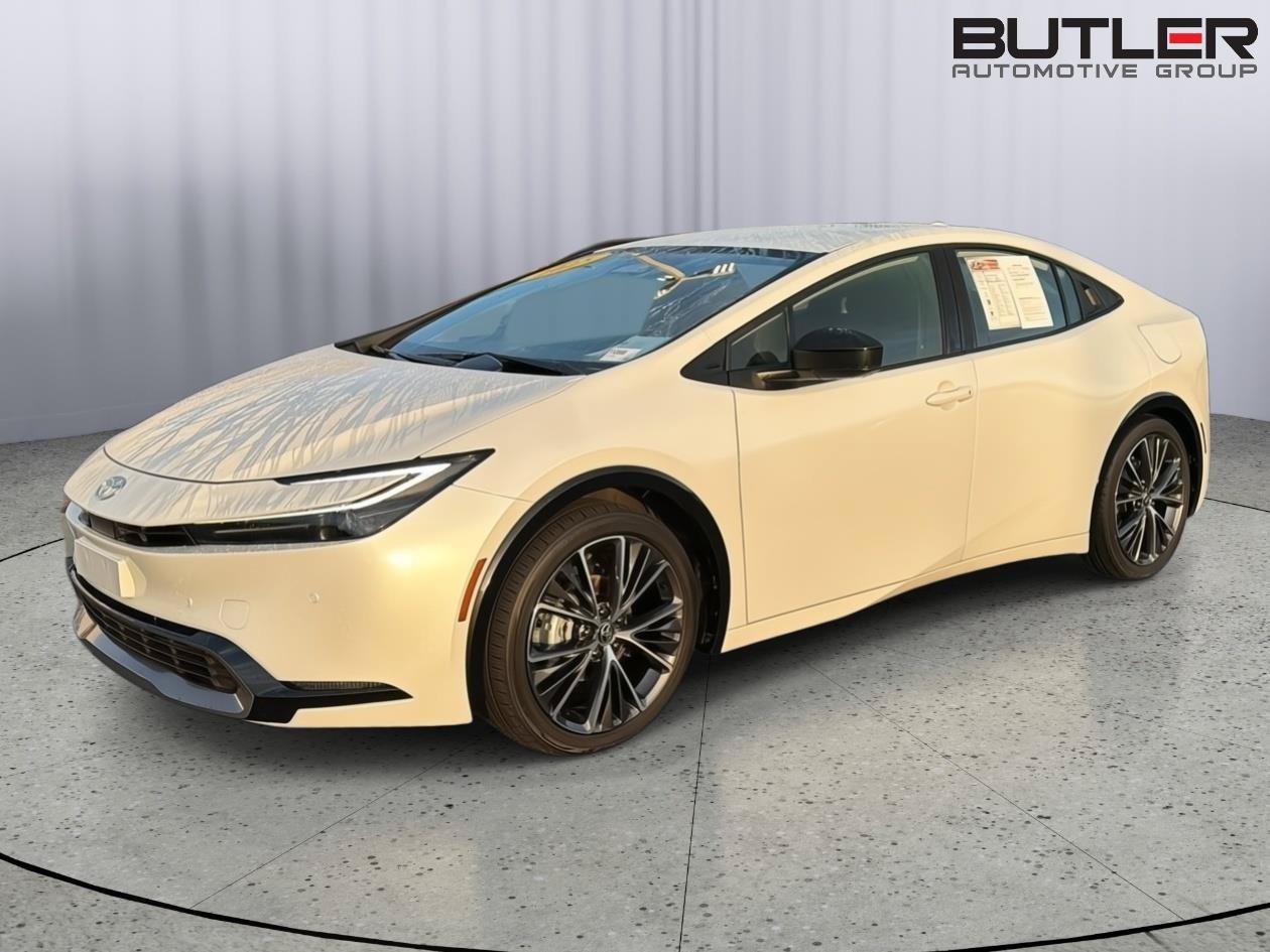 Certified 2025 Toyota Prius XLE