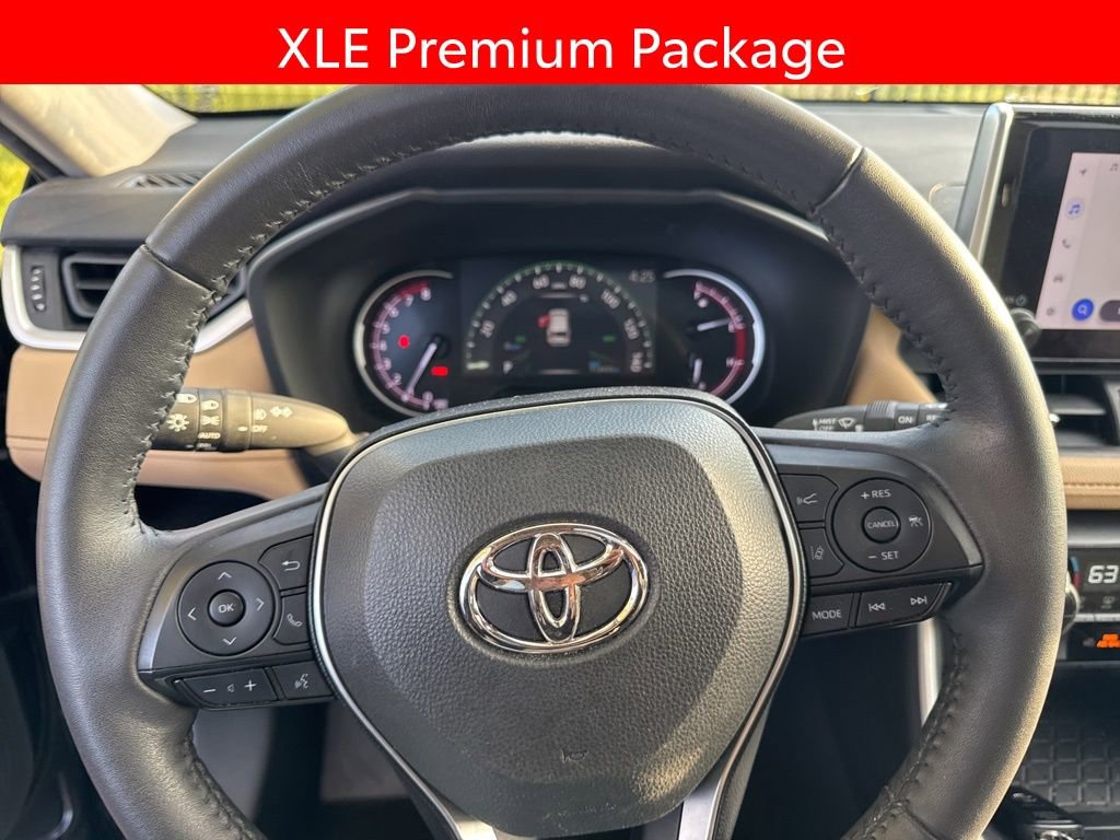 2023 Toyota Rav4 XLE Premium