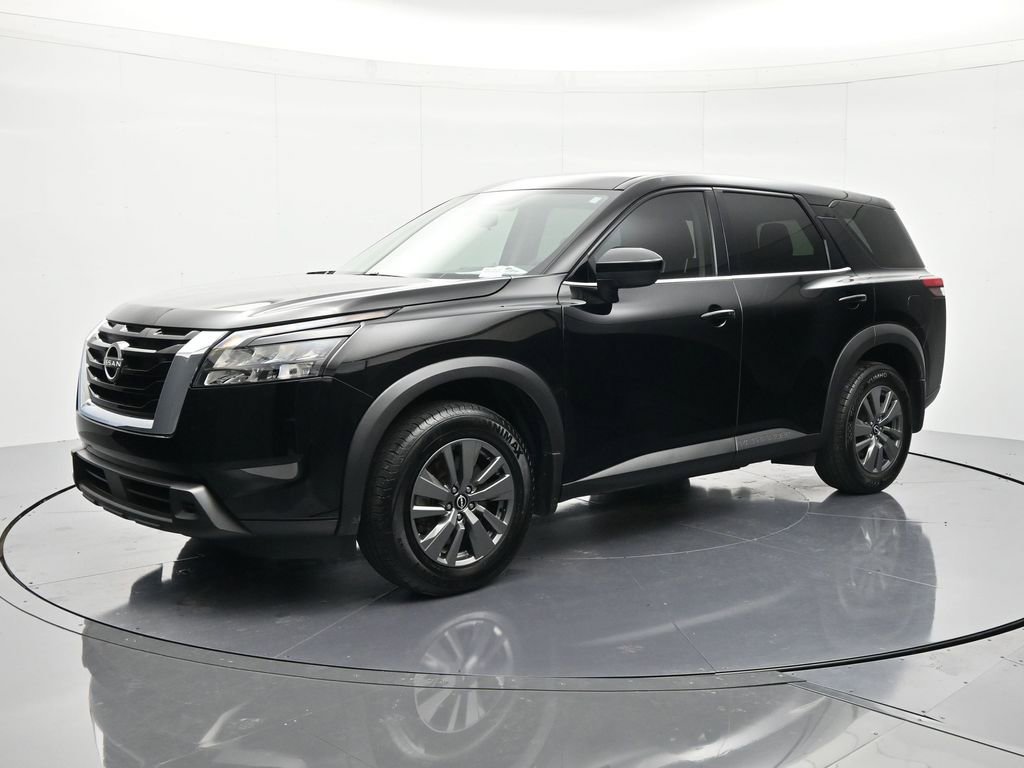 Certified 2024 Nissan Pathfinder S