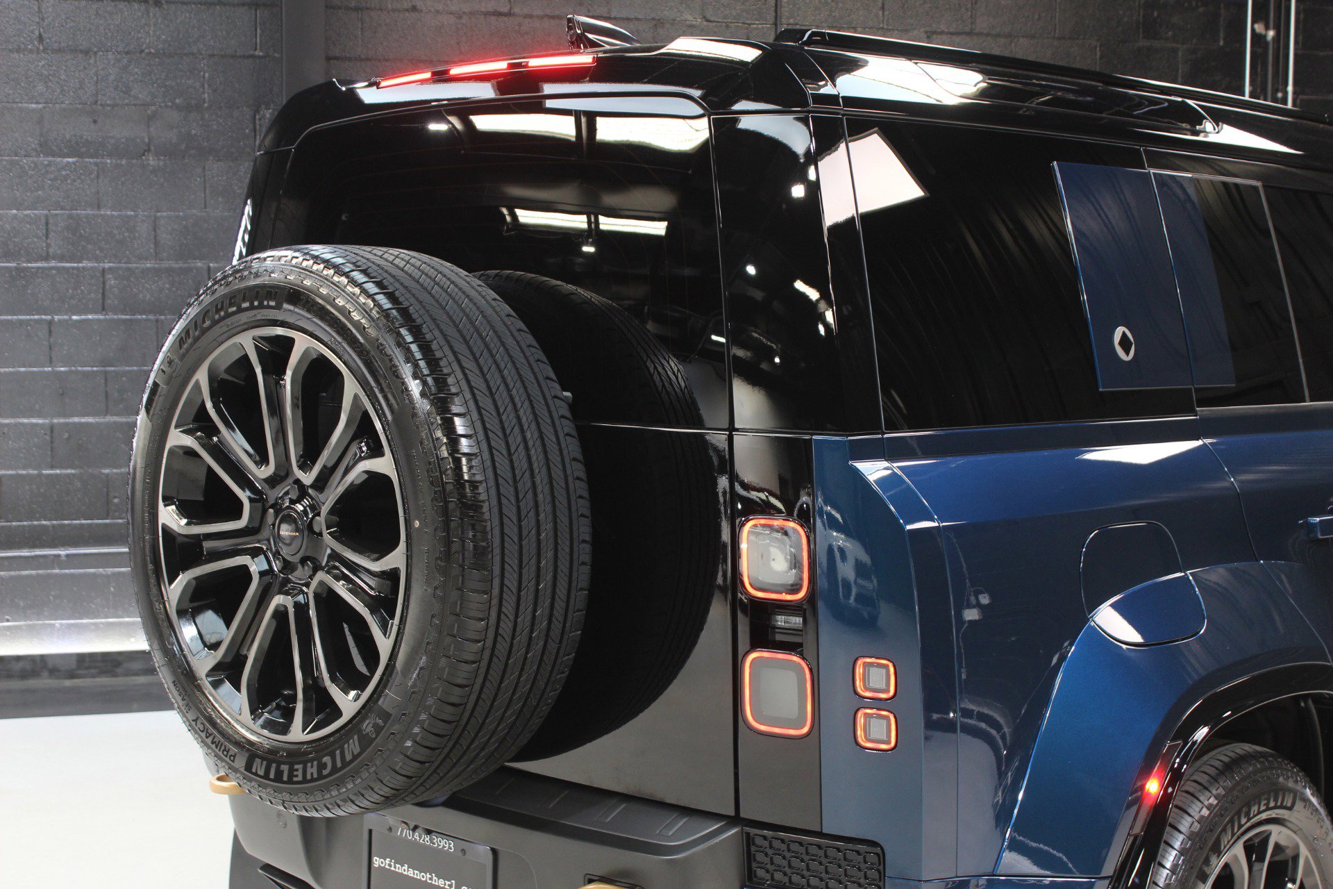 2026 Land Rover Defender 110