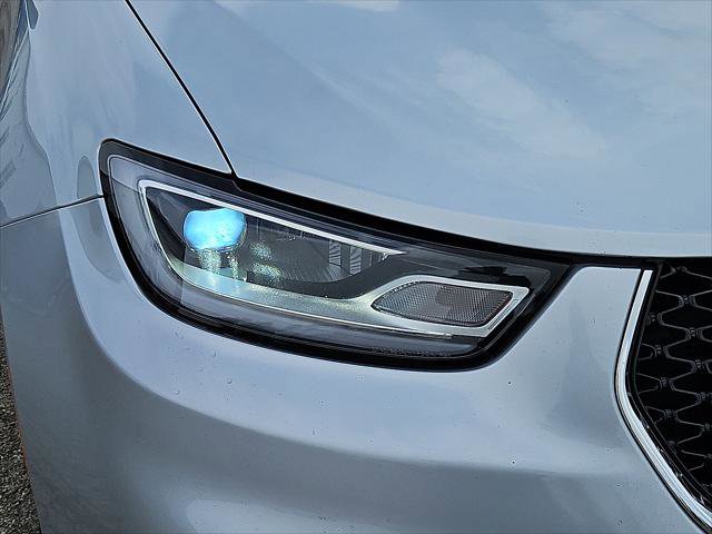 2024 Chrysler Pacifica Touring-L