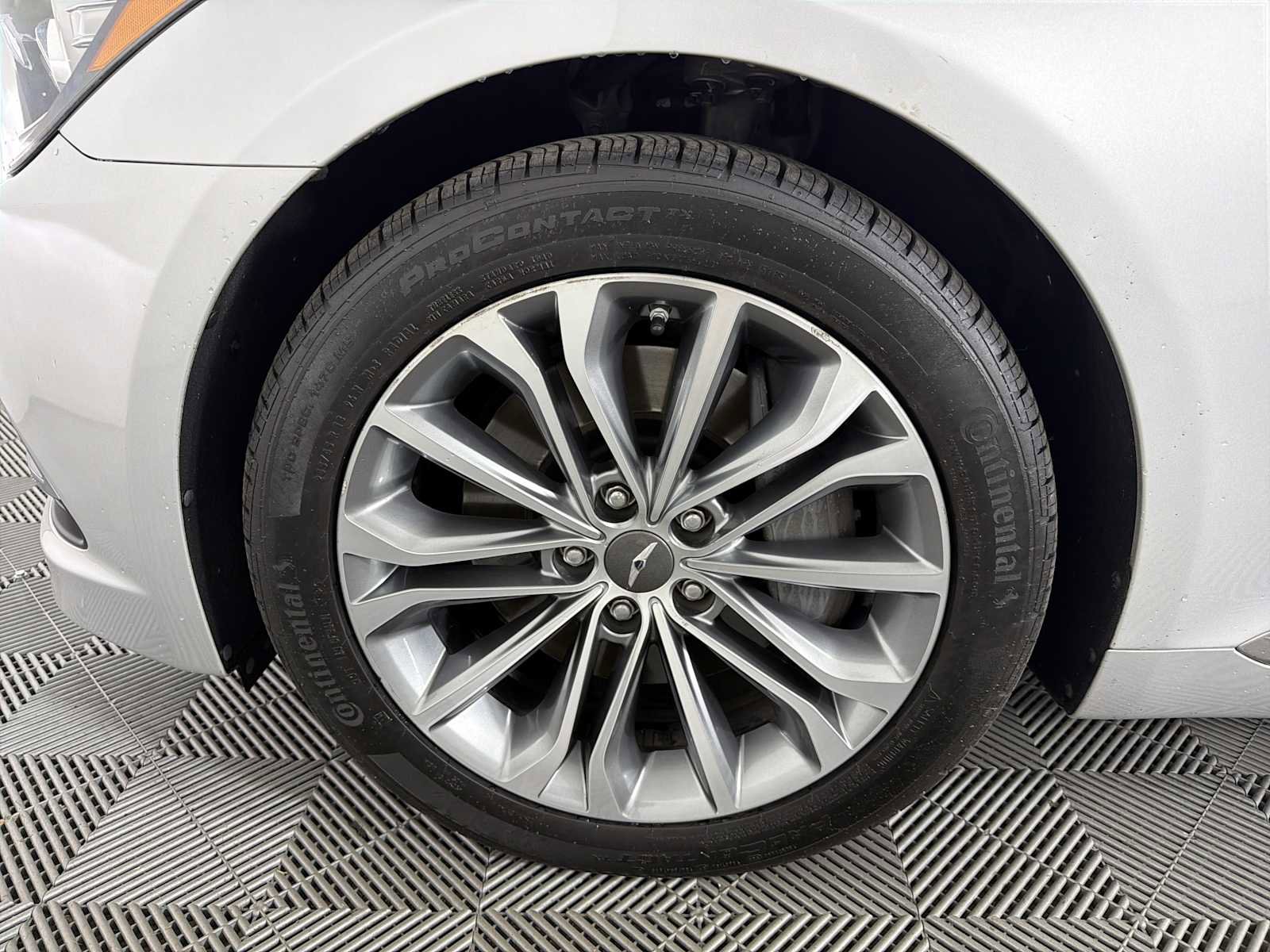 2017 Genesis G80 3.8