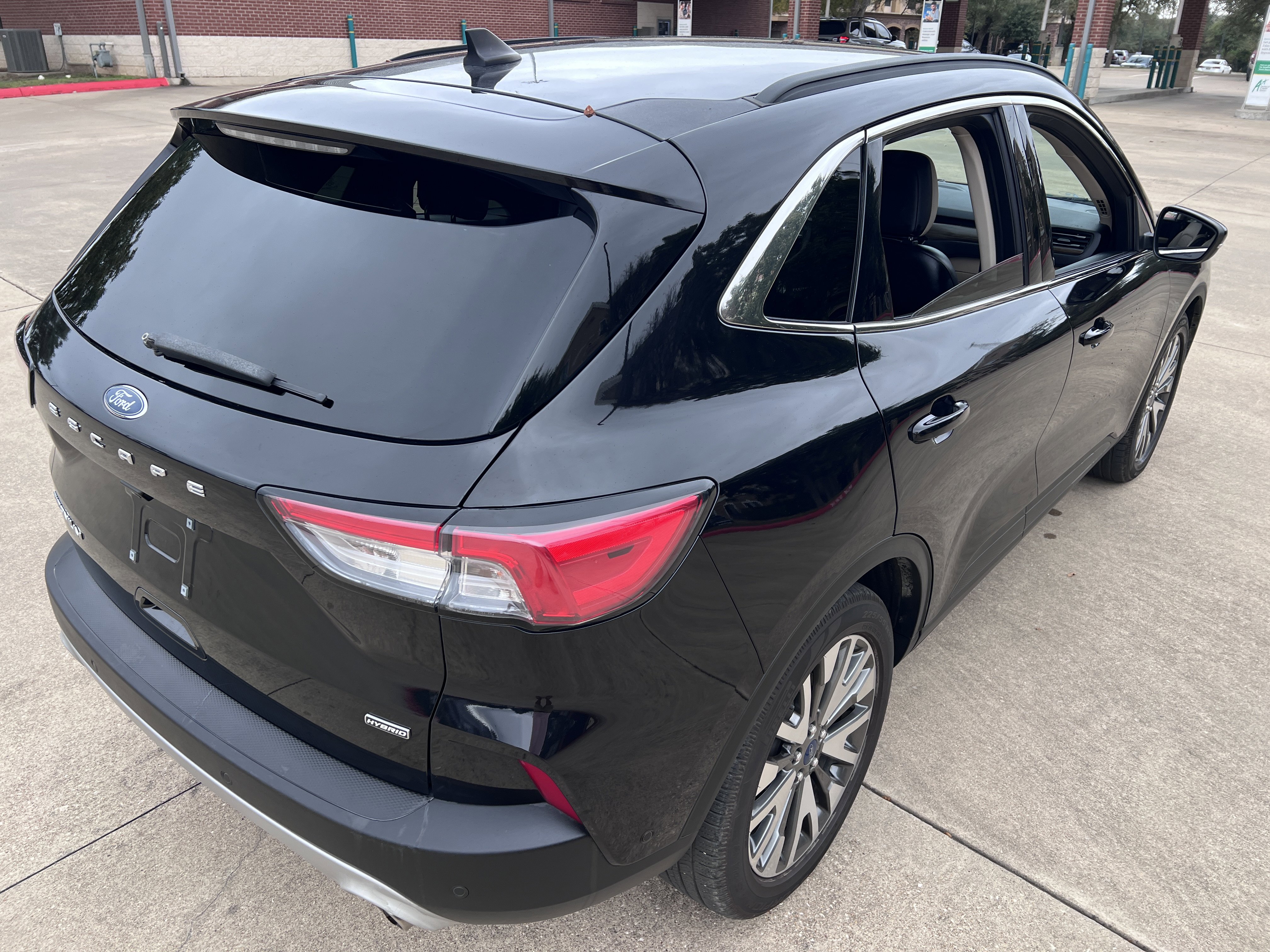 2020 Ford Escape Titanium