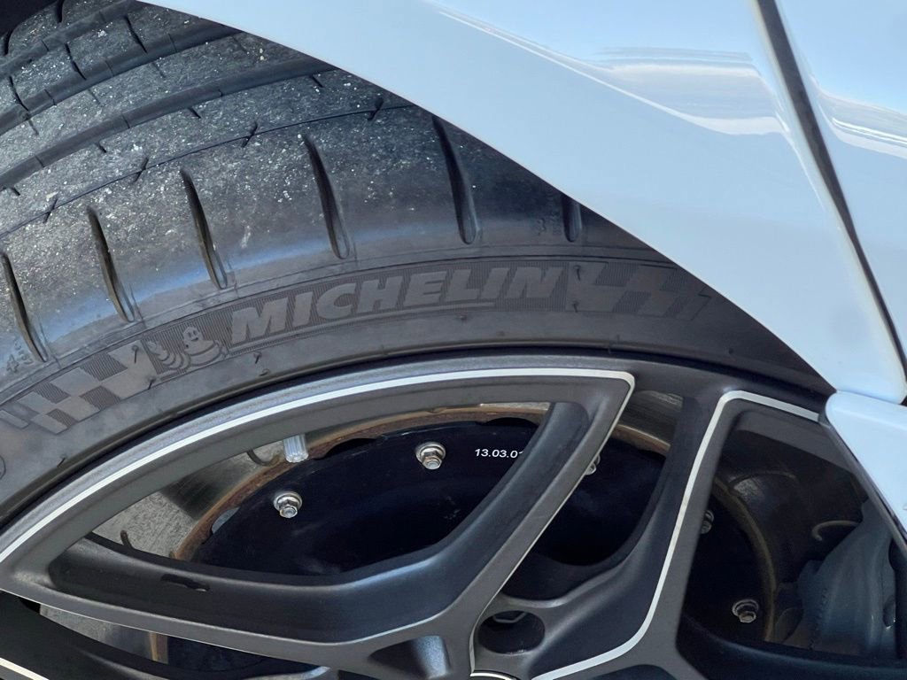 Used 2018 McLaren 720S photo 33