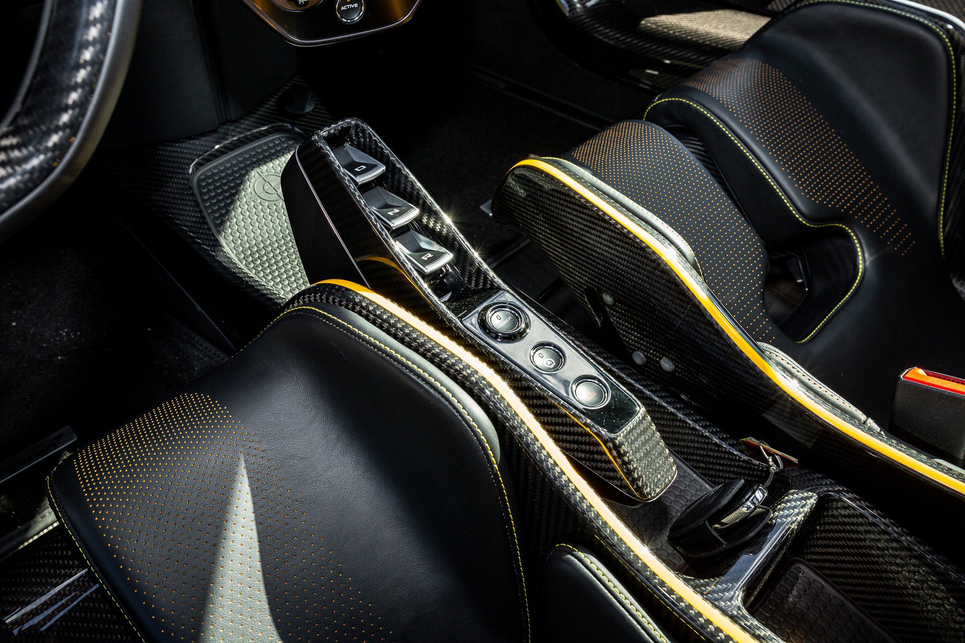 Used 2019 McLaren Senna photo 56