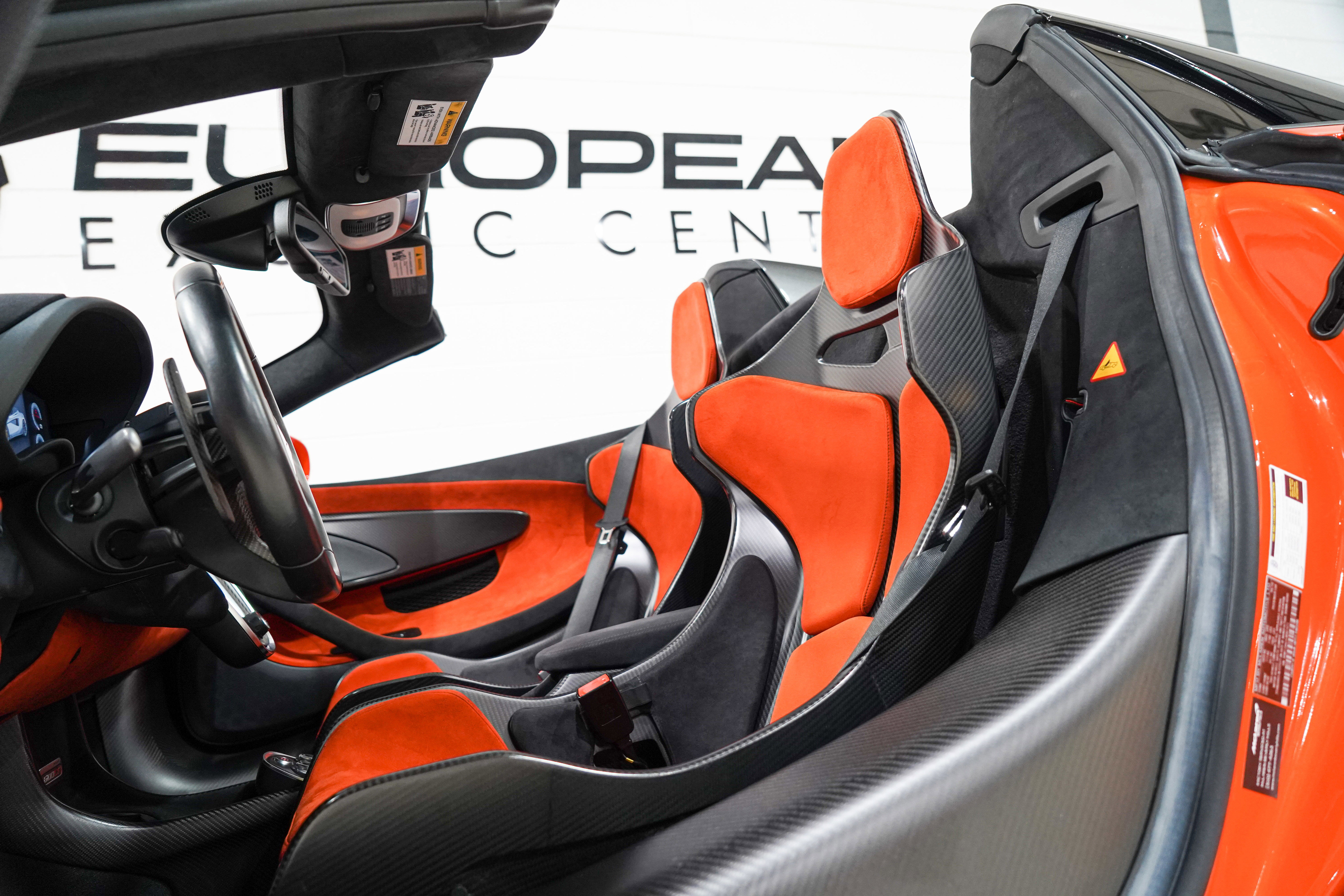 Used 2020 McLaren 600LT Spider photo 11