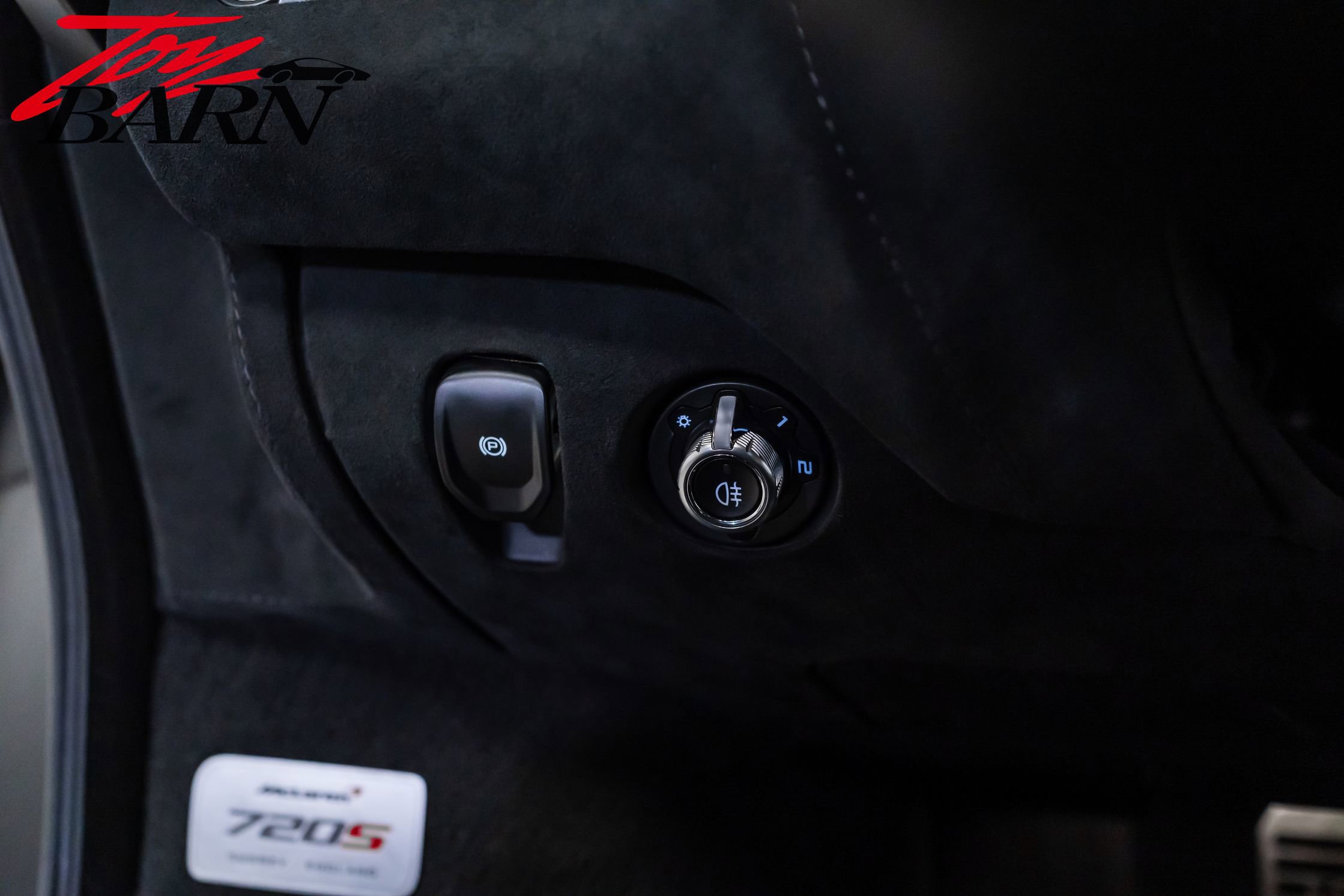 Used 2018 McLaren 720S Performance photo 26