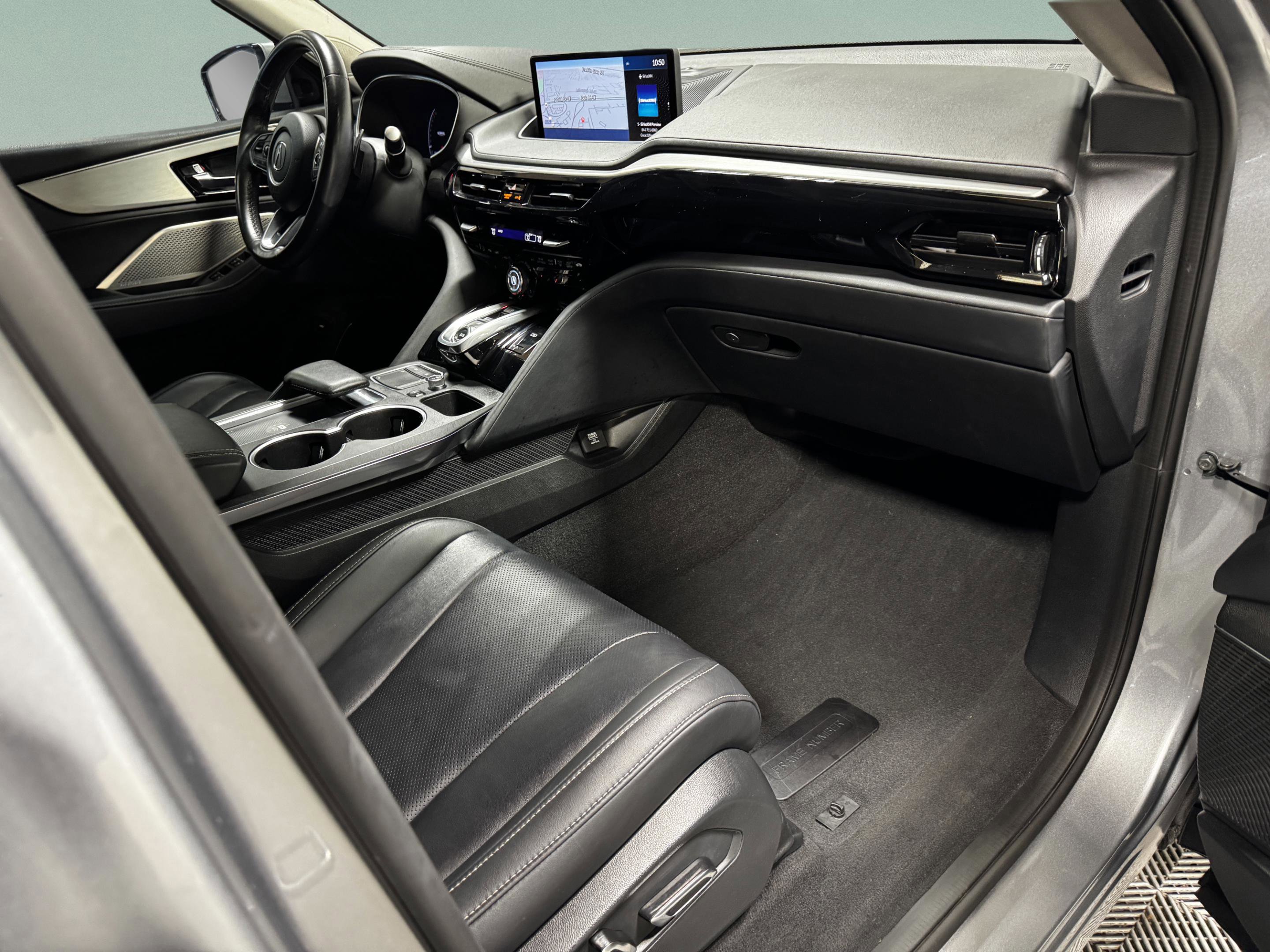 2023 Acura MDX FWD w/ Technology Package