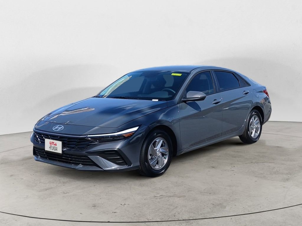 Certified 2025 Hyundai Elantra SE