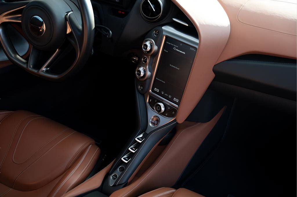 Used 2018 McLaren 720S photo 45