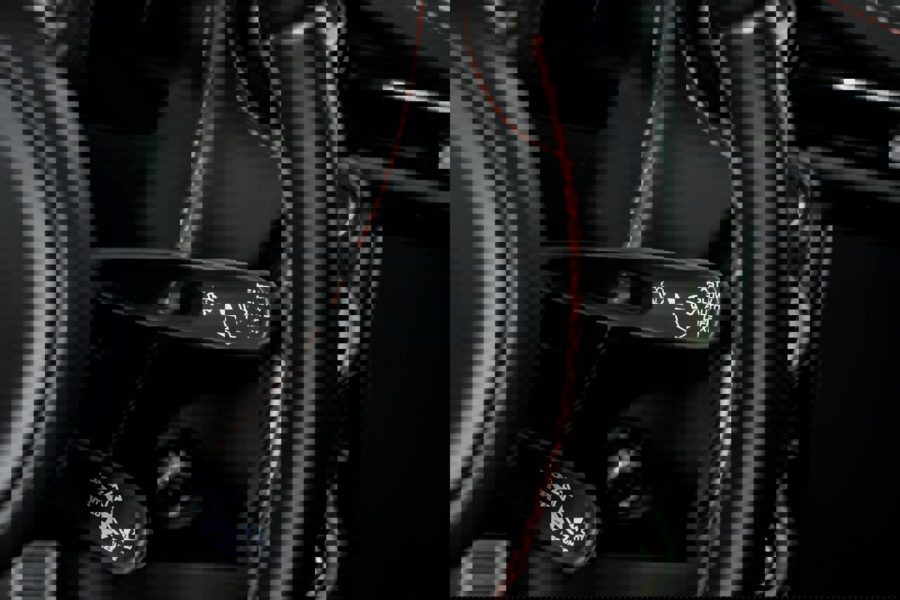 Used 2018 McLaren 720S Performance photo 31