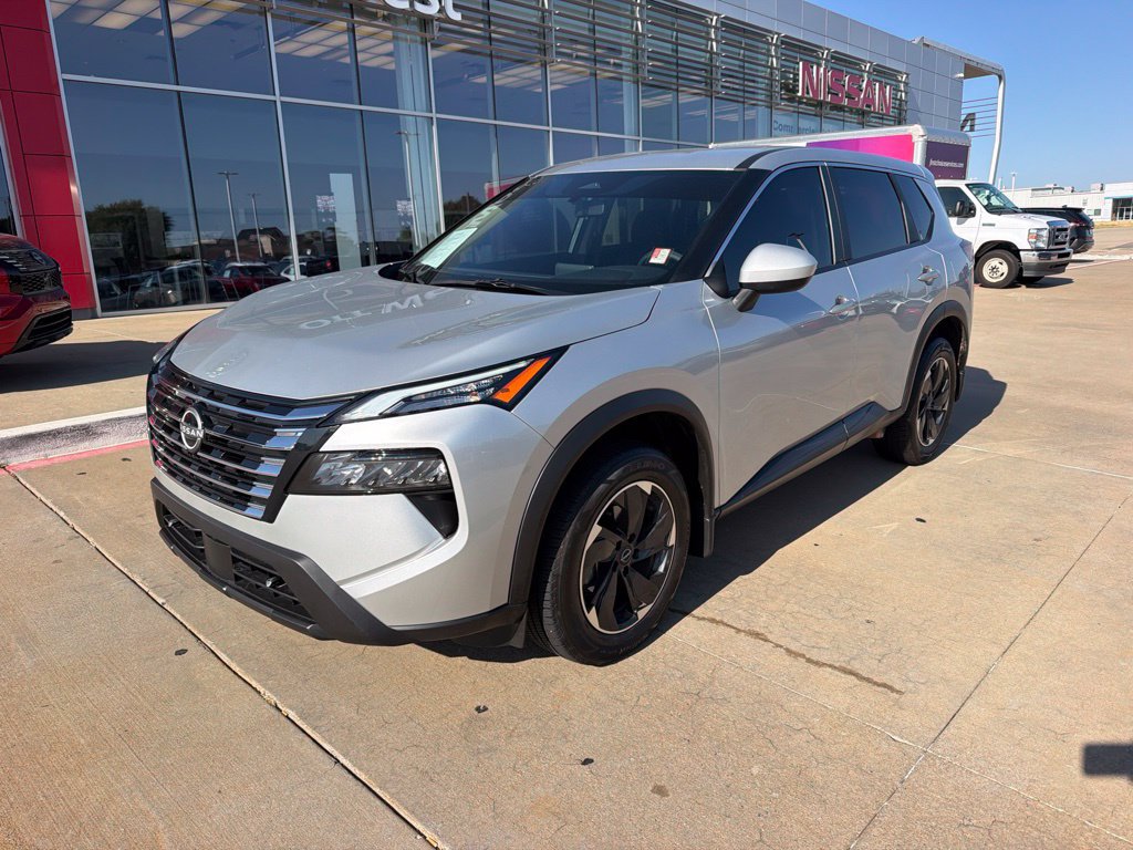 Used 2025 Nissan Rogue SV