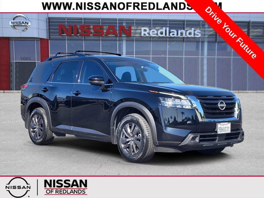Used 2022 Nissan Pathfinder SV