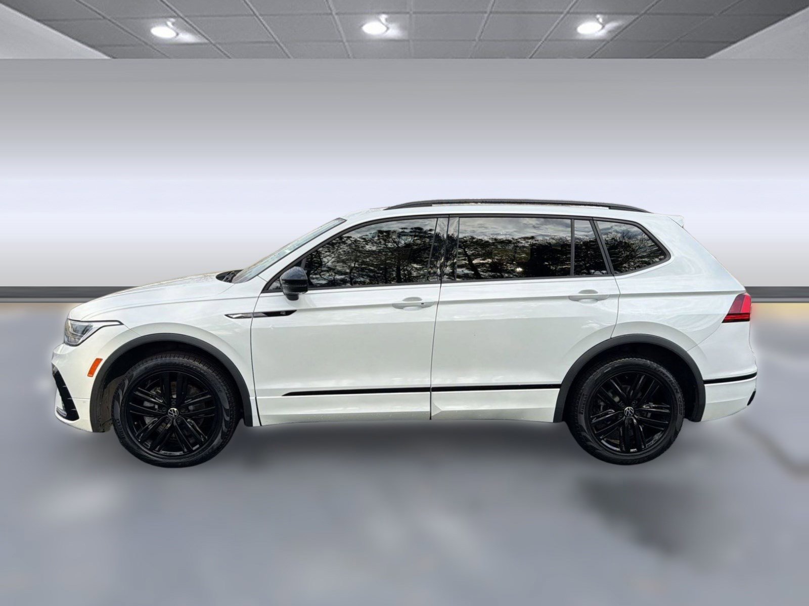 2022 Volkswagen Tiguan SE R-Line