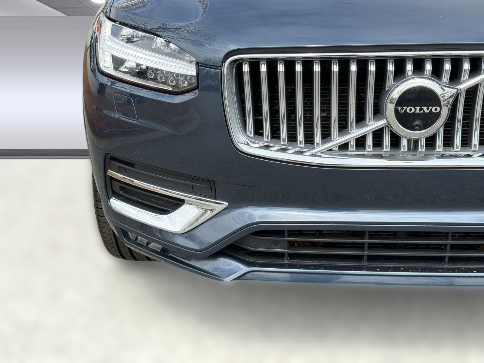2023 Volvo Xc90 B6 Plus