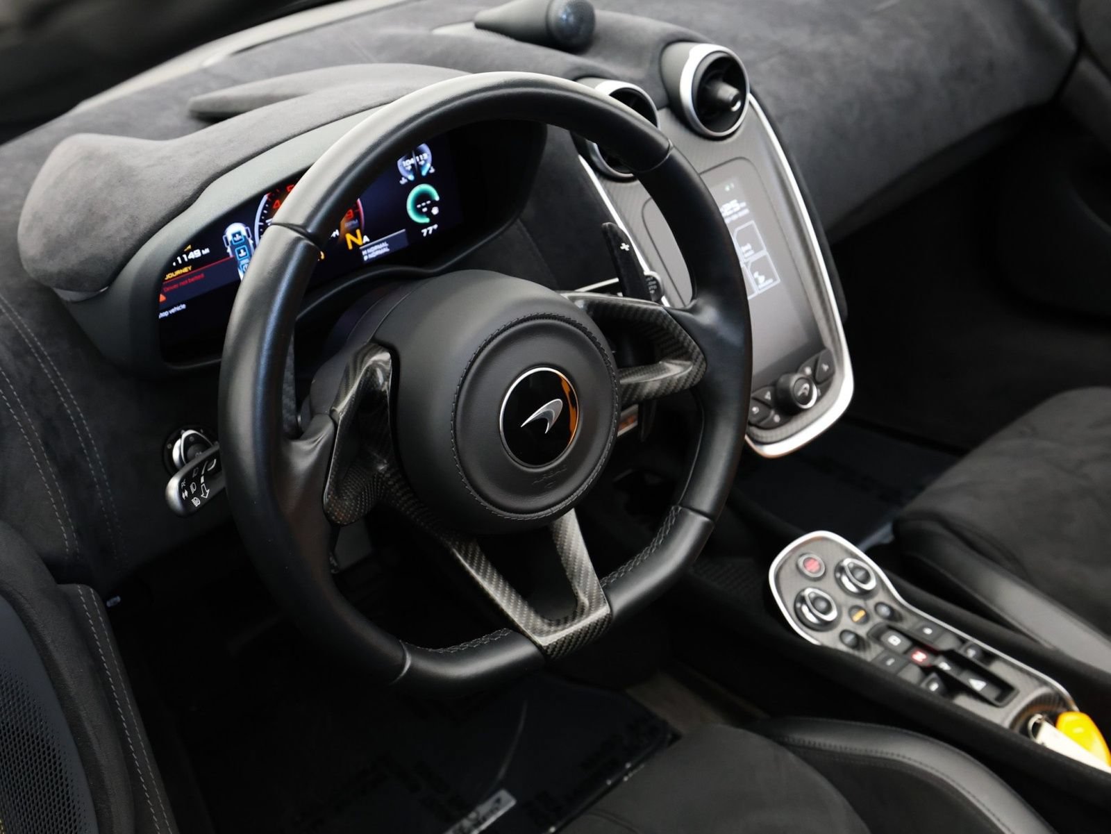 Used 2020 McLaren 600LT Spider photo 37