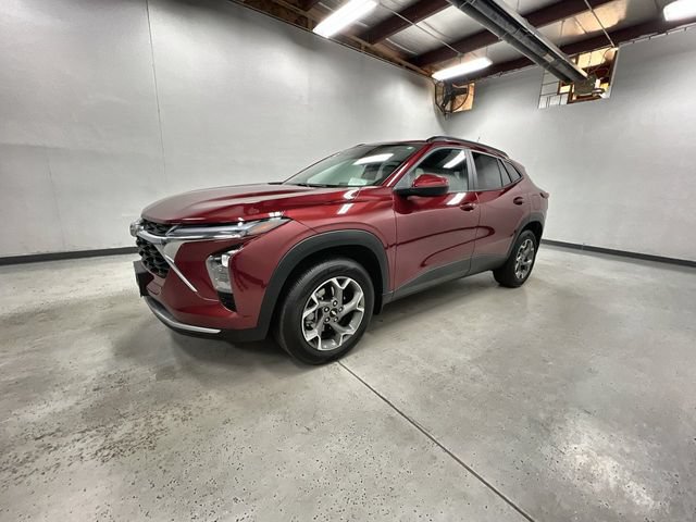 Certified 2024 Chevrolet Trax LT w/ Driver Confidence Package