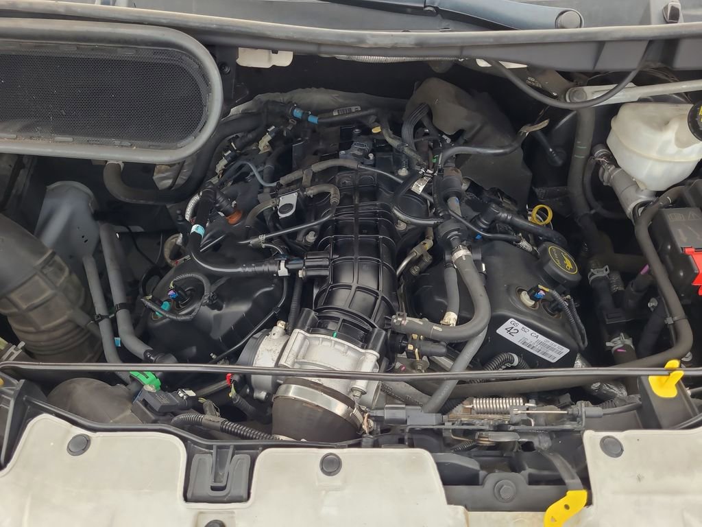 2018 Ford Transit 250 130" Low Roof